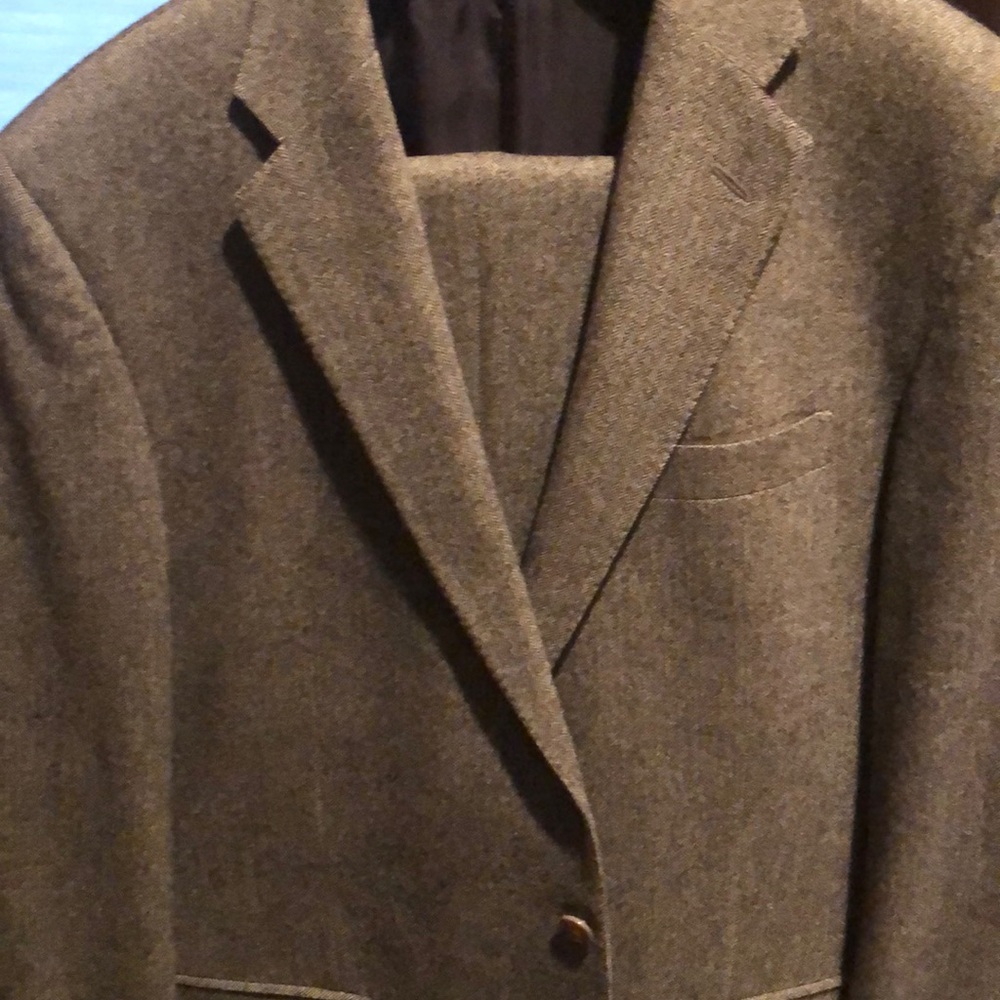 Men’s suit